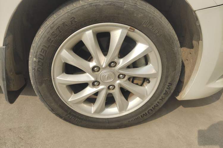 Used Changan Alsvin V7 2016 1.6L Manual LeShang Model China V Standard