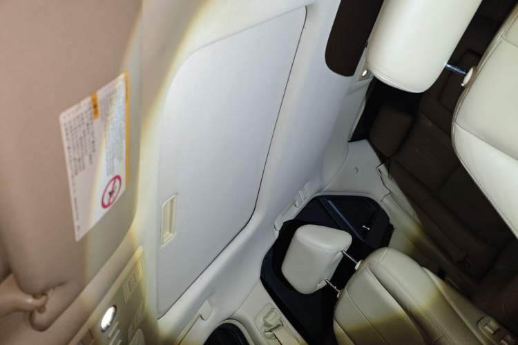 Used Cadillac SLS Seville 2011 2.0T Elite Edition