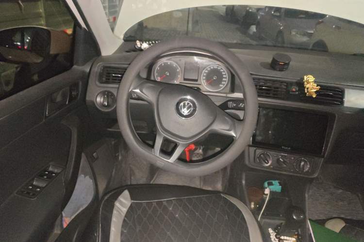 Used Volkswagen Santana 2019 1.5L Manual Fashion Edition China VI Standard