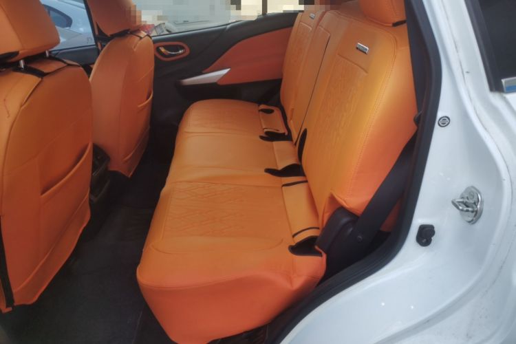 Used Nissan Terra 2020 2.5L XE Manual Two-Wheel-Drive Elite Edition