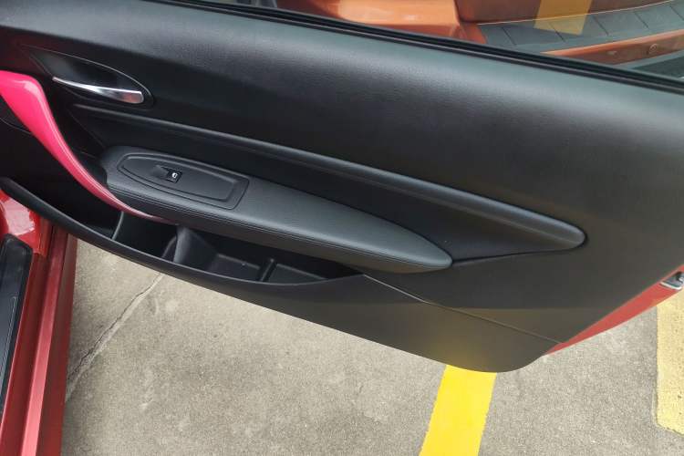 Used BMW 2 Series 2014 220i Leading Model
