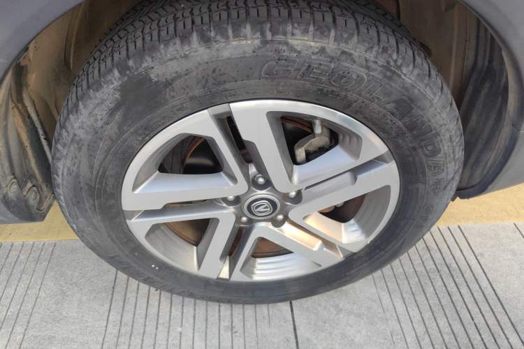 Used Changan CS55 2018 1.5T Manual Colorful Model China V Standard
