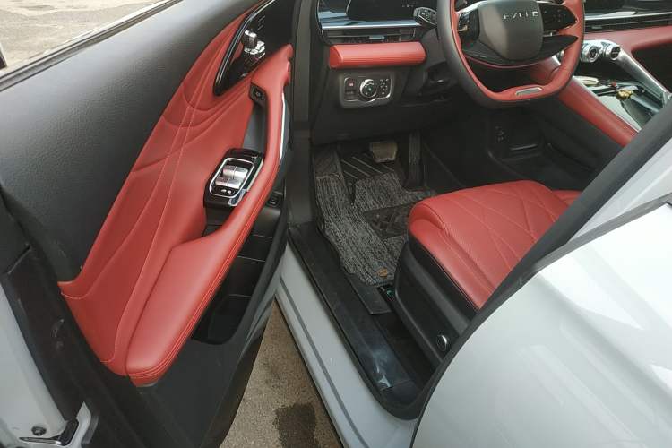 Used EXEED Stellar 2023 400T Two-Wheel Drive Comfort Edition