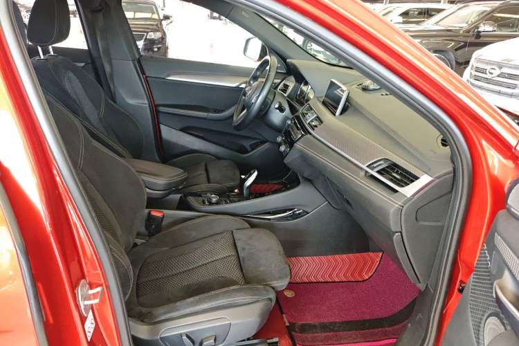 Used BMW X2 2019 sDrive25i Luxury Model with M Off-Road Package China VI Emission Standard