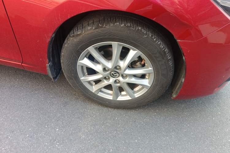 Used Mazda 3 Axela 2017 Sedan 1.5L Automatic Luxury Model Emission Standard China V Right Front Wheel Hub