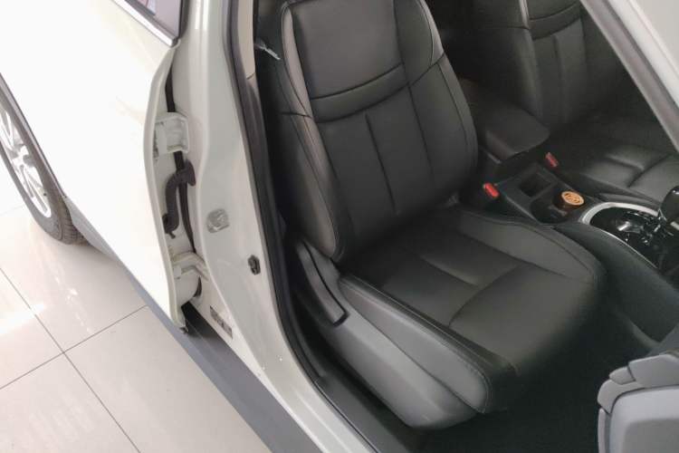 Used Nissan X-Trail 2023 Classic 2.0L Two-Wheel Drive Smart Connect & Comfort Edition Right Front Seat