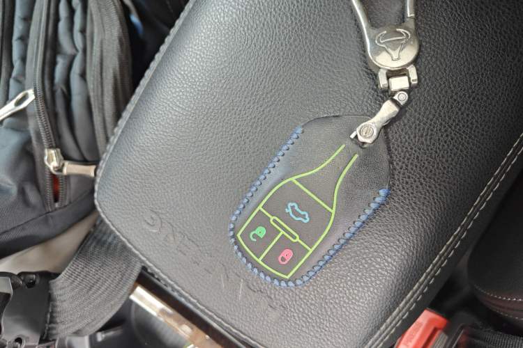 Used Hanteng X7 2016 1.5T Manual Luxury Edition Interior 1