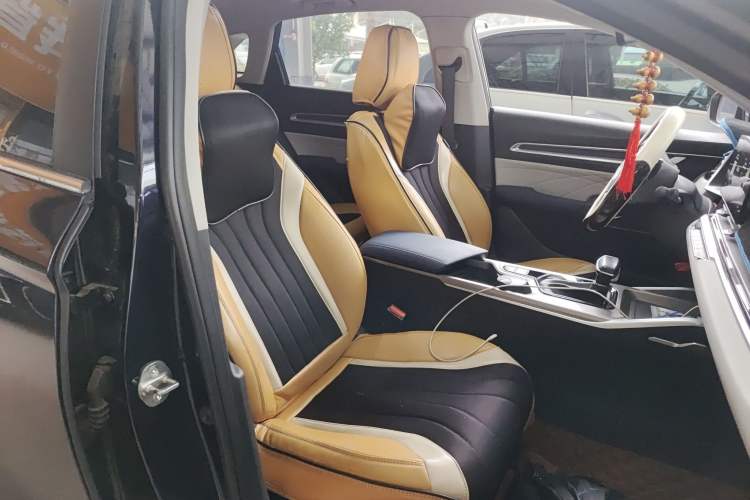 Used Geely Auto Emgrand 2022 4th Generation 1.5L CVT Flagship Model Right Front Seat