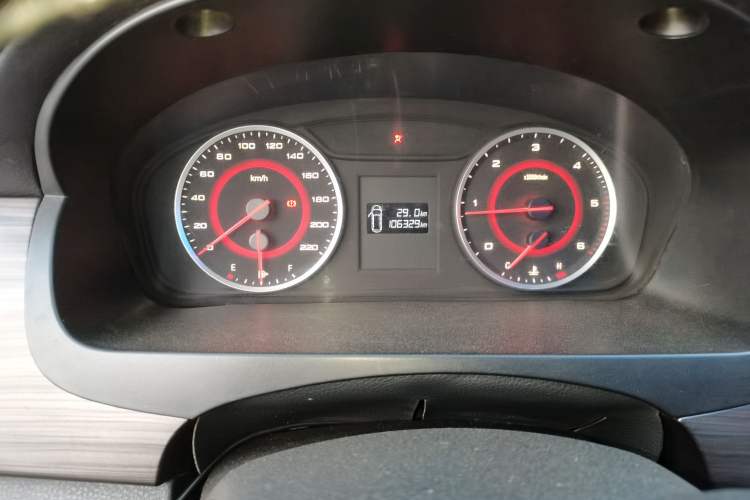 Used SAIC MAXUS G10 2018 PLUS 1.9T Manual Elite Edition Diesel Odometer Close Up