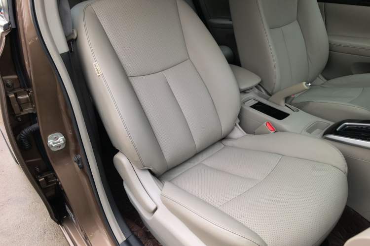 Used Nissan Sylphy 2016 1.6 XL CVT Luxury Edition Right Front Seat