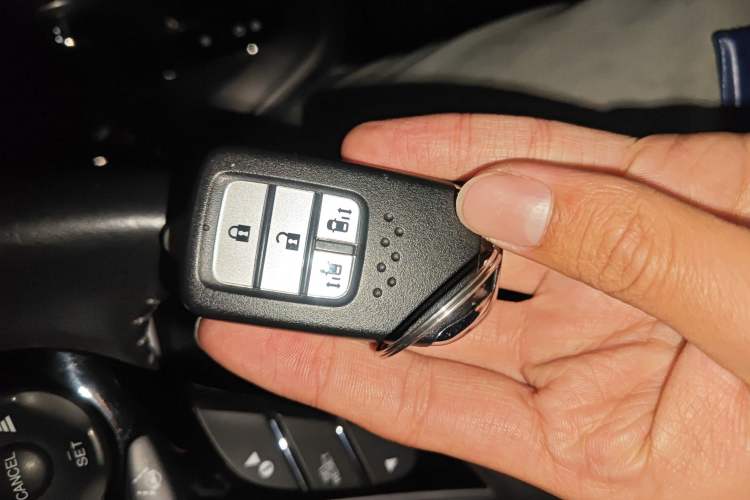 Used Honda Elysion 2016 2.4L Supreme Edition Vehicle Key