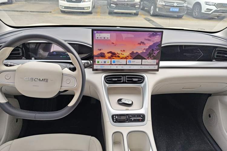 Used Geely Galaxy Geome 2025 310km Dream Edition Audio And AC Panel