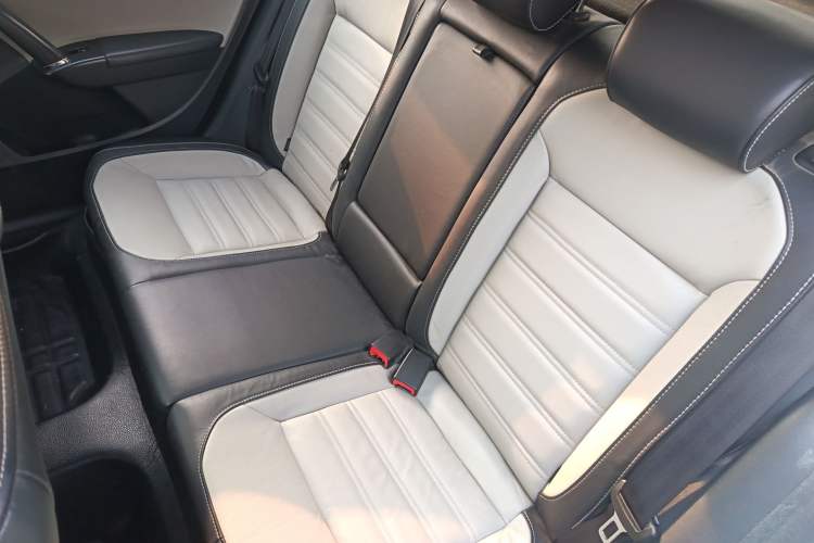 Used Volkswagen Cross Lavida 2014 1.4TSI DSG