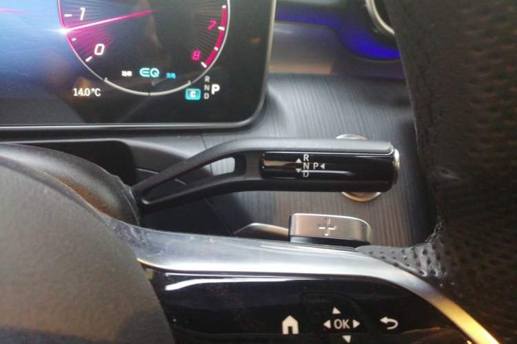 Used Mercedes-Benz C-Class 2022 Restyled C 200 L Sport Edition Gear Lever