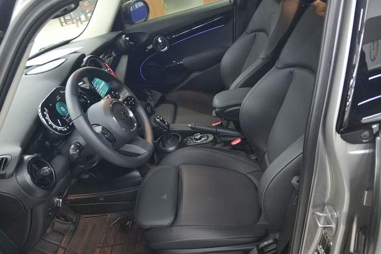 Used MINI 2023 1.5T COOPER Artist Five-Door Edition Left Front Seat