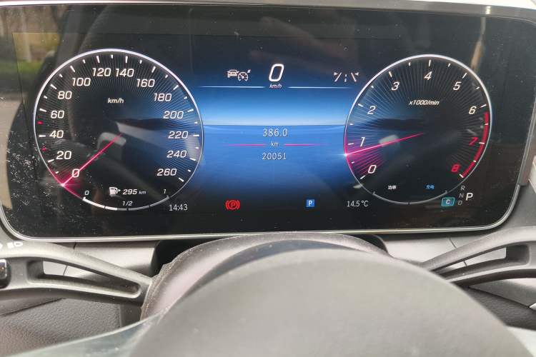 Used Mercedes-Benz GLC 2024 Facelifted GLC 260 L 4MATIC Luxury Version 5 Seats