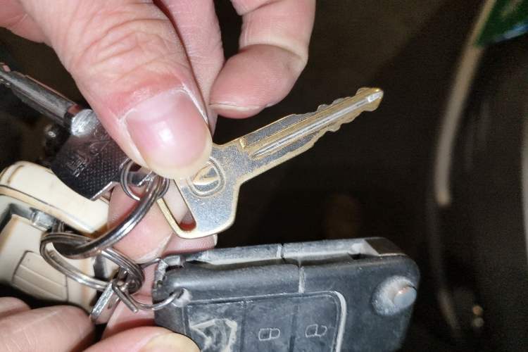 Used CHANGAN Alsvin V3 2012 1.3L Manual Luxury Version China IV Standard
