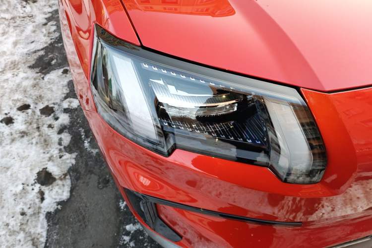 Used AION V 2024 Aion Tyrannosaurus 650 LiDAR Edition Right Front Headlight