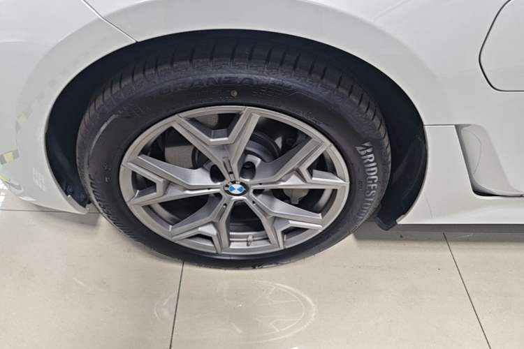 Used BMW i3 2025 eDrive 35 L
