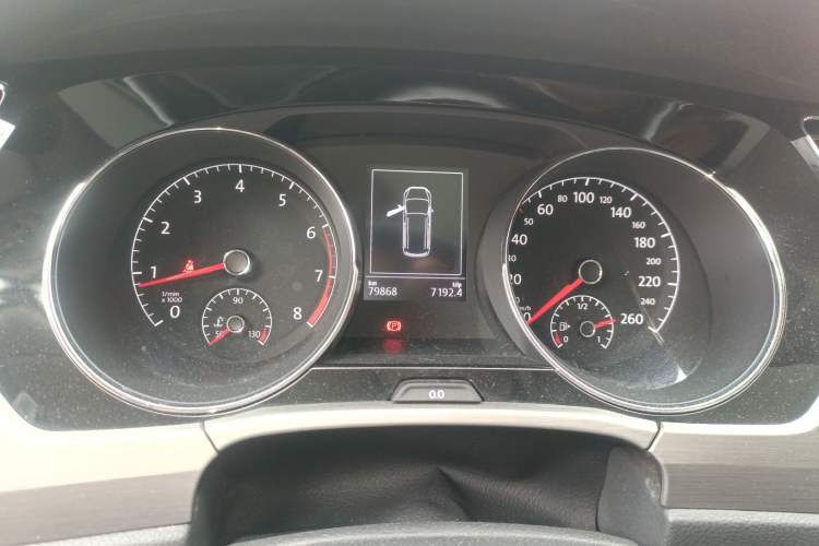 Used Volkswagen Touran 2016 Volkswagen Touran L 280TSI DSG Comfort Edition Instrument Cluster