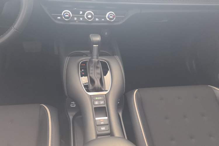 Used Honda ZR-V 2022 1.5T CVT Luxury Edition Gear Lever