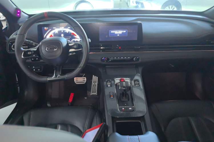 Used GAC Trumpchi EMPOW 2023 270T DCT J16 Version
