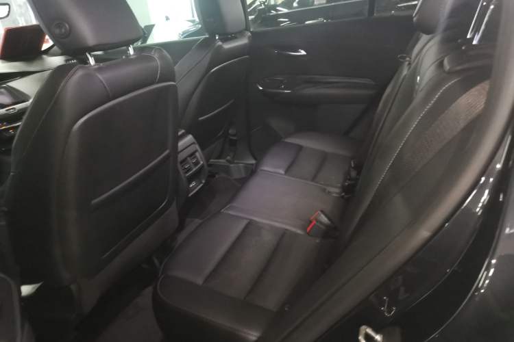 Used Cadillac XT4 2018 28T Two-Wheel Drive Tech Version