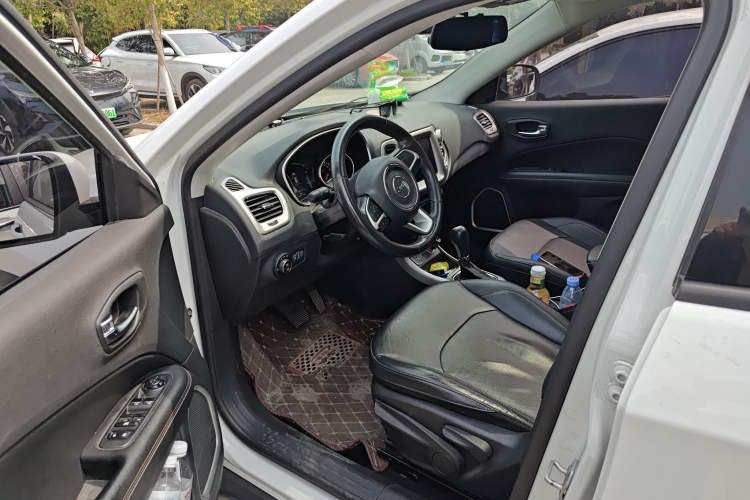 Used Jeep Compass 2017 200T Automatic Family Edition