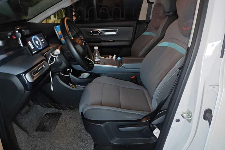 Used AION Y 2023 Plus 510 Enjoy Edition
