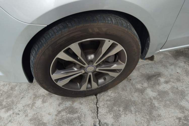 Used Mercedes-Benz V-Class 2017 V 260 Avantgarde Edition