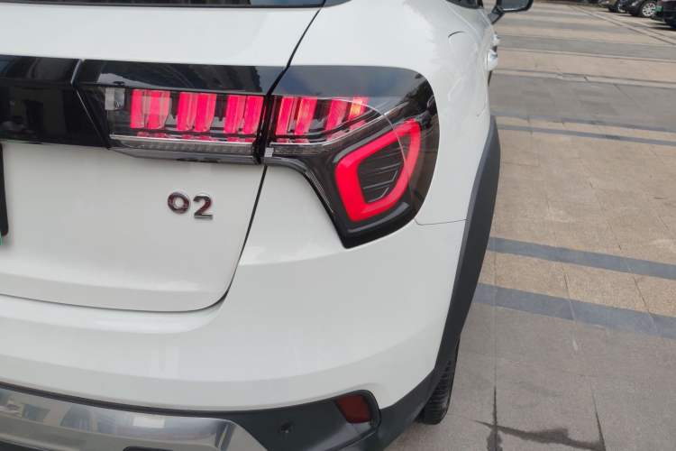 Used Lynk & Co 02 2018 1.5T DCT Two-Wheel Drive Pro Version China V Emission Standard
