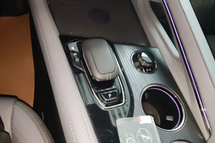 Used Zeekr 001 2023 ME Edition 100 kWh Gear Lever