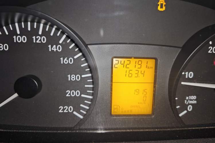 Used Mercedes-Benz Vito 2013 2.1T Elite Edition
