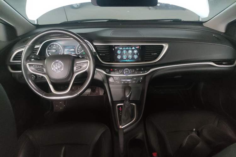 Used Buick GT 2019 18T Automatic Connected Elite Model China VI Standard Center Console