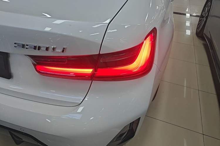 Used BMW 3 Series 2026 330Li M Sport Night Package