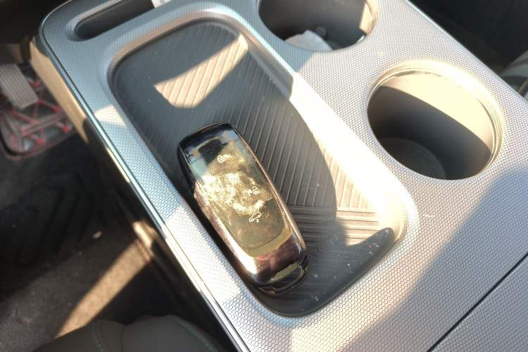 Used AION Y 2024 Younger