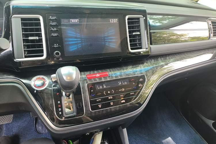 Used Honda Elysion 2019 2.0L Hybrid Luxury Edition