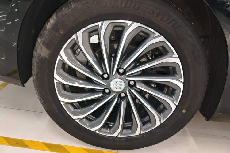 Used Buick LaCrosse 2024 28T Luxury Edition