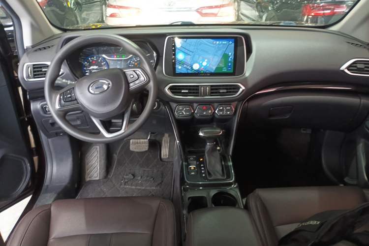 Used GAC Trumpchi GS4 2018 235T Automatic Two-Wheel Drive Elite Edition Center Console
