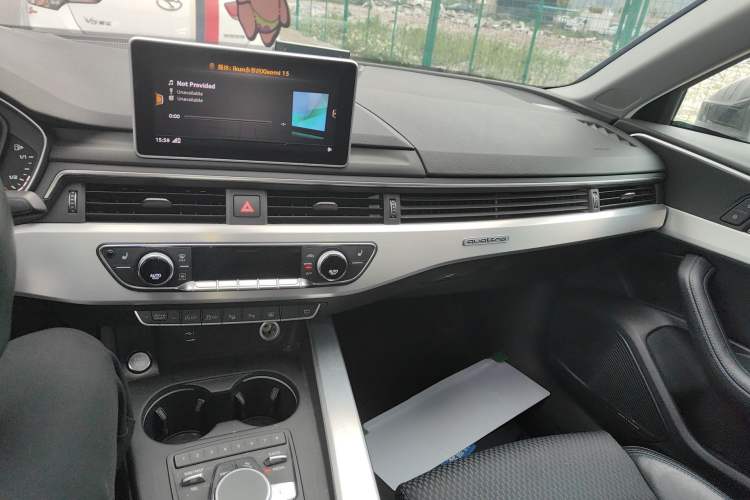 Used Audi A4L 2018 30th Anniversary Edition 45 TFSI quattro Sport model
