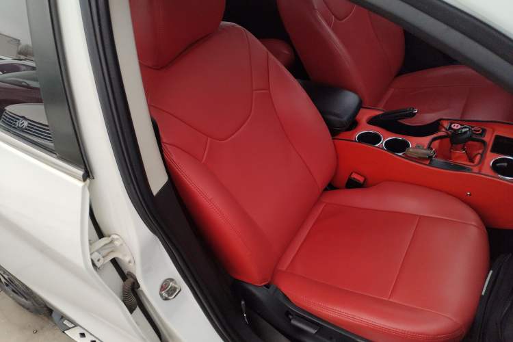 Used Soueast DX3 2016 1.5L Manual Luxury Edition
