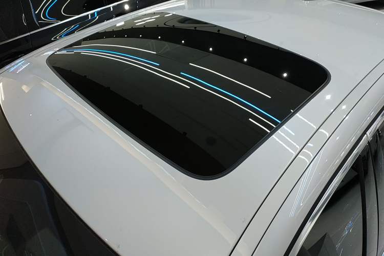 Used BMW 5 Series 2021 Facelifted 525Li M Sport Package Roof