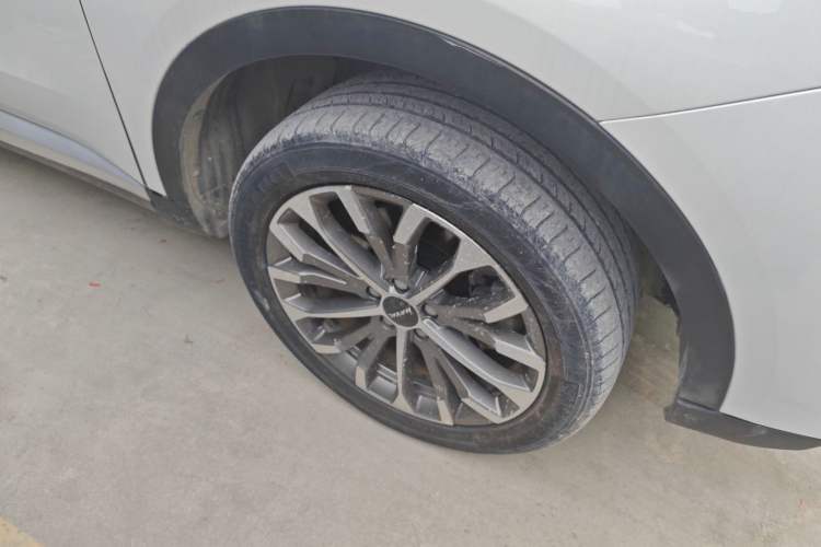 Used Haval H6 2020 1.5 GDIT Automatic Platinum Champion Edition Right Front Wheel Hub