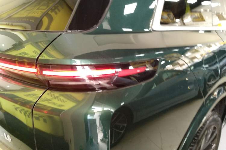 Used Li Auto L8 2023 Pro Model