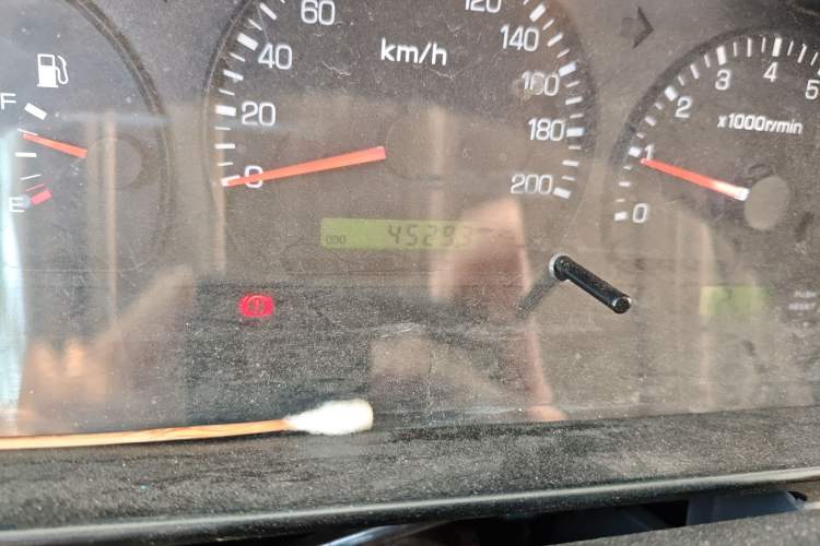 Used Dongfeng Ruichi 2015 2.4L Two-Wheel Drive Classic Long Cargo Bed ZG24
