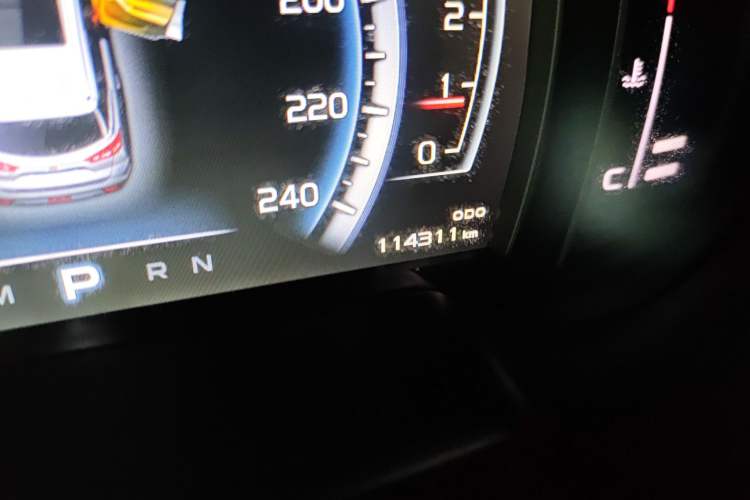 Used Geely Auto Emgrand X7 Sport 2016 1.8TD Automatic ZhiZun Version