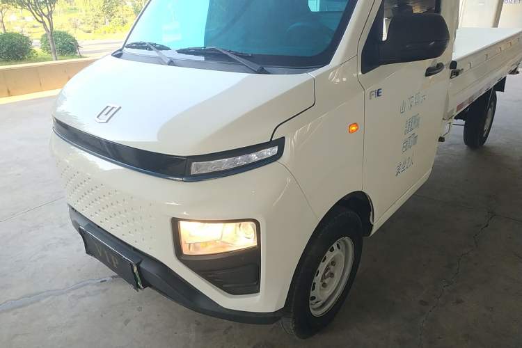 Used Farizon Xingxiang F1E 2023 Evesight Cargo Van with 41.86 kWh
