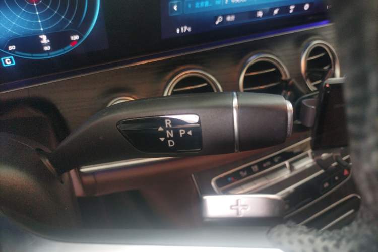 Used Mercedes-Benz E-Class 2021 Restyled E 300 L Luxury Edition
