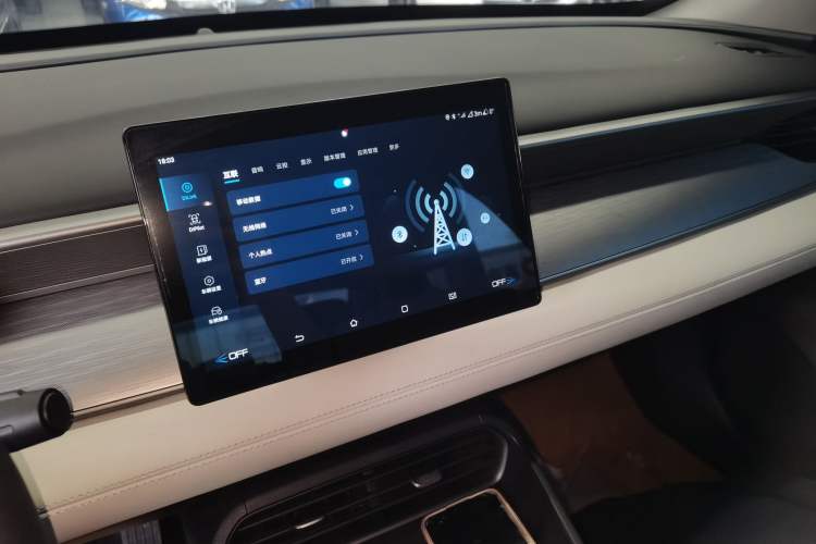 Used BYD Seal 05 DM-i 2025 DM-i Smart Drive 55KM Luxury Model Audio And AC Panel