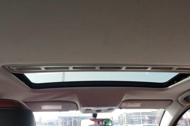 Used Haval H1 2017 Red-Label 1.5L AMT Luxury Model